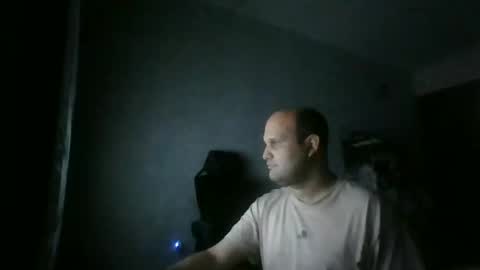 Snapshot of heavy_rebellxc chatting on 02/17/26, 06:10 Heavy Rebell online show from 02/17/26, 06:10