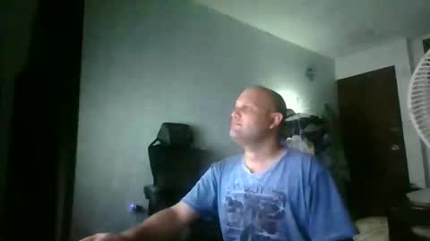 Snapshot of heavy_rebellxc chatting on 03/02/26, 06:25 Heavy Rebell online show from 03/02/26, 06:25