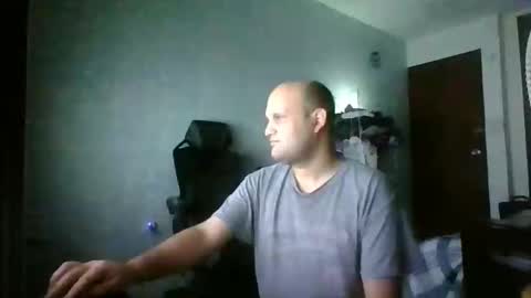 Snapshot of heavy_rebellxc chatting on 04/01/26, 06:47 Heavy Rebell online show from 04/01/26, 06:47