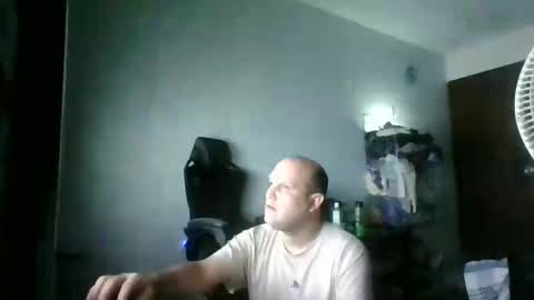 Snapshot of heavy_rebellxc chatting on 04/03/26, 06:22 Heavy Rebell online show from 04/03/26, 06:22