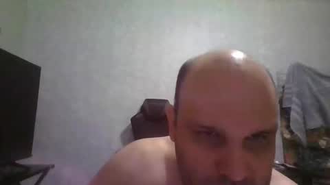 Snapshot of heavy_rebellxc chatting on 04/16/26, 07:31 Heavy Rebell online show from 04/16/26, 07:31