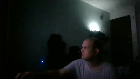 Snapshot of heavy_rebellxc chatting on 04/17/26, 07:55 Heavy Rebell online show from 04/17/26, 07:55