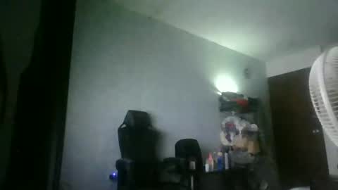 Snapshot of heavy_rebellxc chatting on 06/11/26, 06:33 Heavy Rebell online show from 06/11/26, 06:33