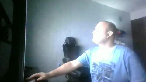 Snapshot of heavy_rebellxc chatting on 06/14/26, 04:03 Heavy Rebell online show from 06/14/26, 04:03