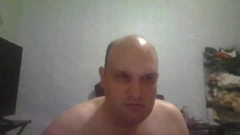 Snapshot of heavy_rebellxc chatting on 06/16/26, 04:37 Heavy Rebell online show from 06/16/26, 04:37