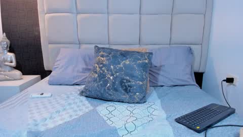 Keira Hecate online show from 01/09/25, 09:05