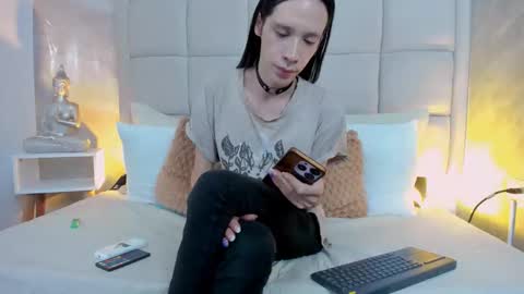 Keira Hecate online show from 09/12/25, 07:47