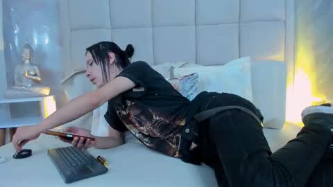 Keira Hecate online show from 10/23/25, 08:51