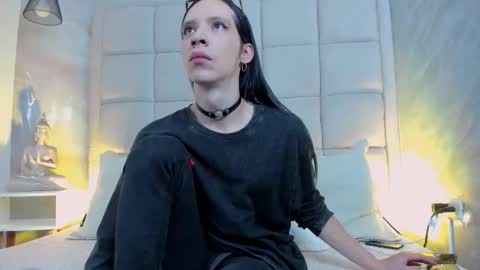 Keira Hecate online show from 11/10/25, 08:30