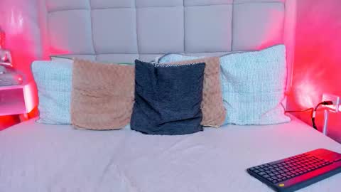 Keira Hecate online show from 11/21/25, 09:35