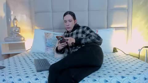 Keira Hecate online show from 01/05/26, 08:01