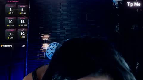 Snapshot of hecate_doll chatting on 05/26/26, 03:52 hecate_doll online show from 05/26/26, 03:52