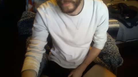 Snapshot of hecomesagain chatting on 11/24/25, 05:34 hecomesagain online show from 11/24/25, 05:34