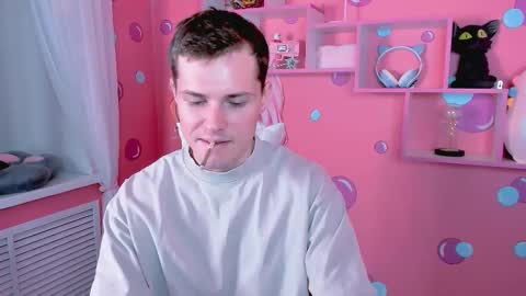 Hector online show from 11/26/25, 10:16