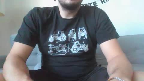 Snapshot of hedg3dog chatting on 03/24/26, 06:40 HedgeHog online show from 03/24/26, 06:40