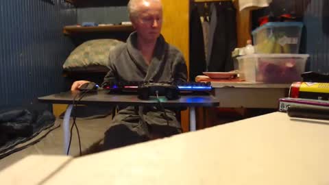 Snapshot of hedonista67 chatting on 12/31/24, 04:14 hedonista67 online show from 12/31/24, 04:14