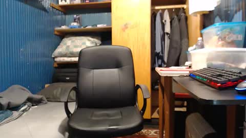 Snapshot of hedonista67 chatting on 09/19/25, 05:02 hedonista67 online show from 09/19/25, 05:02