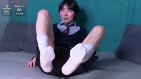 HEEJIN online show from 11/30/25, 08:24