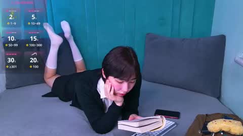 Snapshot of heejinwang chatting on 03/09/26, 04:27 HEEJIN online show from 03/09/26, 04:27