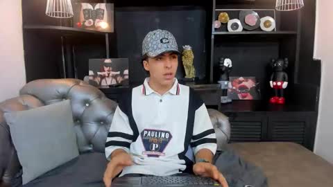 heellboy_ online show from 10/24/25, 08:49