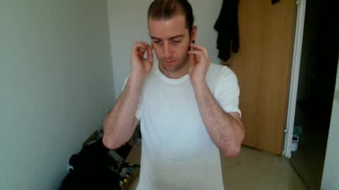 hei_69 online show from 12/14/25, 10:20