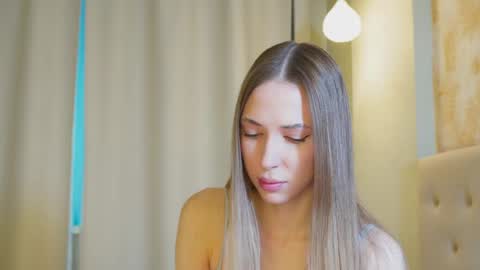Snapshot of heidas_passion chatting on 05/29/26, 07:17 Heida online show from 05/29/26, 07:17