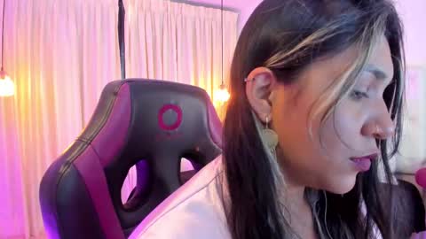              online show from 02/10/25, 06:03