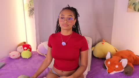 Snapshot of heily_fox chatting on 05/07/26, 07:36 HEILY online show from 05/07/26, 07:36
