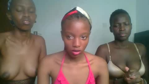 Snapshot of heilybunny chatting on 04/02/26, 09:12 heilybunny online show from 04/02/26, 09:12