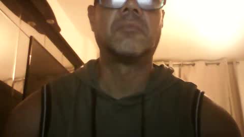 Snapshot of heistt chatting on 09/18/25, 08:33 Heist Stein online show from 09/18/25, 08:33