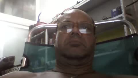 Snapshot of heistt chatting on 07/14/26, 05:51 Heist Stein online show from 07/14/26, 05:51