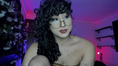 Snapshot of heka_prudence chatting on 04/19/26, 04:01 Heka Prudence online show from 04/19/26, 04:01