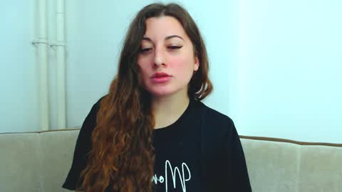 helen_adams_ online show from 12/25/24, 01:51