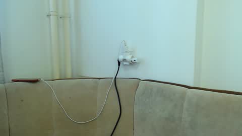 helen_adams_ online show from 02/05/25, 11:23