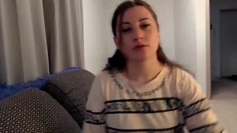 helen_adams_ online show from 06/17/26, 05:10