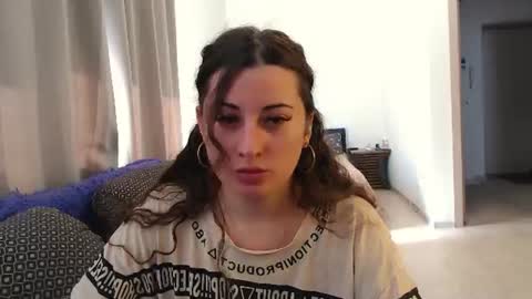 helen_adams_ online show from 06/20/26, 05:43