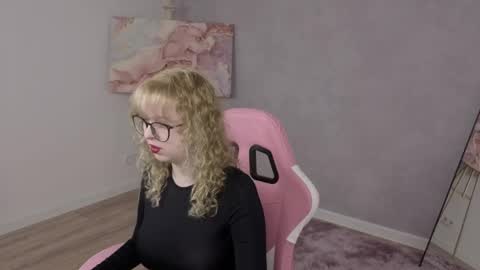Helen Carson online show from 05/21/26, 04:19