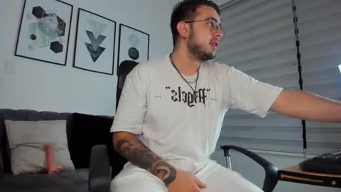 Snapshot of helen_connors chatting on 03/23/26, 12:09 helen online show from 03/23/26, 12:09