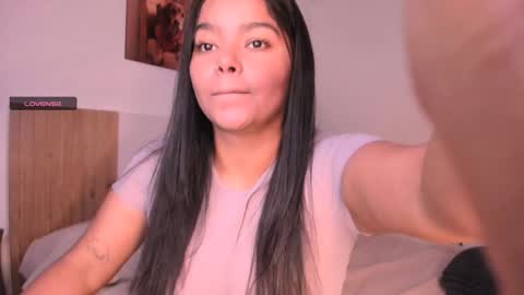 helen_miller online show from 12/12/24, 11:03