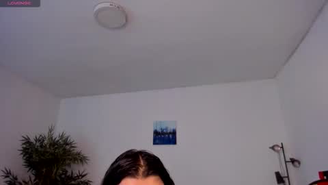 helen_miller online show from 10/16/25, 09:05