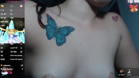 Snapshot of helen_russoo chatting on 12/28/24, 09:08 Helen online show from 12/28/24, 09:08