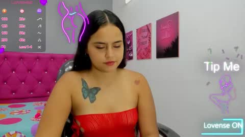 Snapshot of helen_russoo chatting on 09/23/25, 06:22 Helen online show from 09/23/25, 06:22