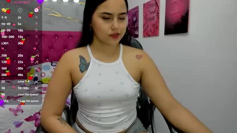 Snapshot of helen_russoo chatting on 03/29/26, 05:46 Helen online show from 03/29/26, 05:46