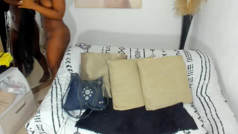 HELENA COPPER online show from 10/05/25, 07:23