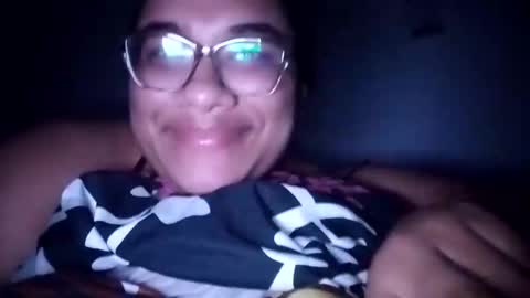 Snapshot of helena_grant chatting on 12/22/25, 02:30 Helena online show from 12/22/25, 02:30