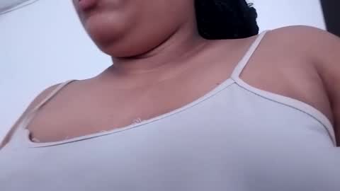 Snapshot of helena_grant chatting on 01/11/26, 04:45 Helena online show from 01/11/26, 04:45