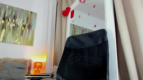 Helena Santos  online show from 02/22/25, 06:19