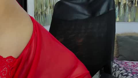 Helena Santos  online show from 09/14/25, 01:10