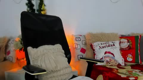 Helena Santos  online show from 12/01/25, 11:04