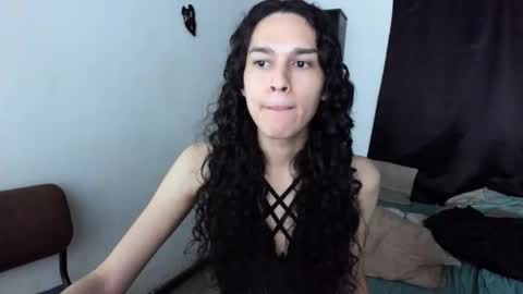 helena_spellman online show from 11/11/25, 09:42
